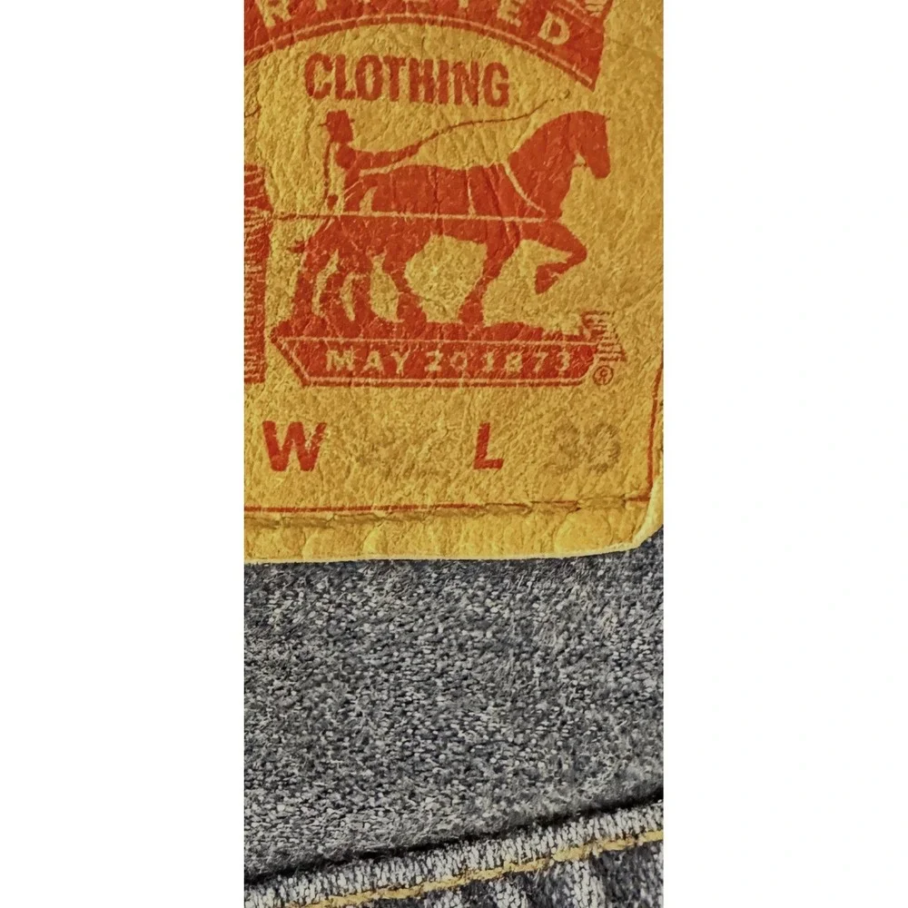 Levis levi 569